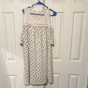 LC Lauren Conrad Cream and Black Paisley Dress
